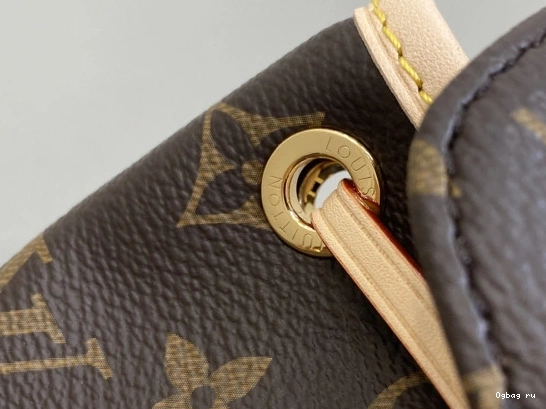 VUITTON MONTSOURIS-24*25*12CM LOUIS 0724